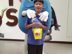 -m豆巧克力世界(上海世茂广场店)