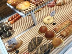 -焙丽拾光(麦凯乐直营店)
