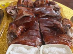 -大石鼓山庄·珠海第一烧猪