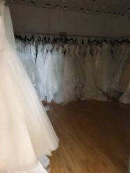 婚纱-觅白婚纱礼服馆