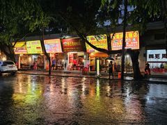 -四更周店烤乳猪