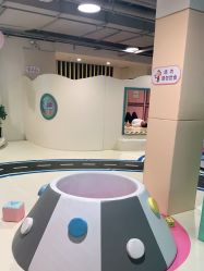 -Qmiss家庭娱乐中心(恒隆广场店)