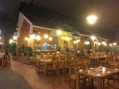 -Draft Beer Restaurant & Bar