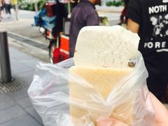 -詹爷爷乌节路街头冰淇淋