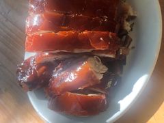 -黄记四更烤乳猪店