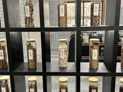 -余天成(上海云间粮仓文创园店)