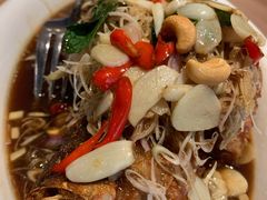 泰汁酸甜鲈鱼-Thai Alley泰爱里(二沙岛店)