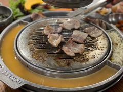 回忆五花肉-姜虎东白丁韩国烤肉(吉利大厦店)