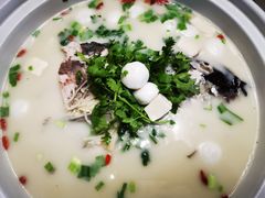 鱼头鱼丸汤-又见炊烟私房菜(敬亭路店)