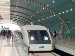 -龙阳路磁悬浮列车总站-停车场