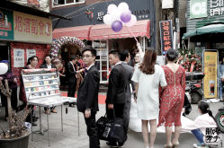 -鬼手纹身小鬼店