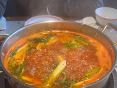 -野山舂·贵州现舂酸汤牛肉(民生路店)