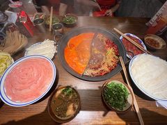 -萍姐火锅·公路夜市(武汉首店)