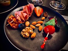 -wineapp葡萄酒餐吧(外滩金融中心店)
