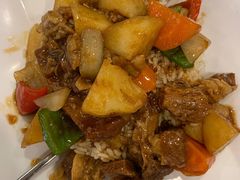 煨牛肉盖浇饭-西部马华清真兰州牛肉面·烧烤夜市(关东店)