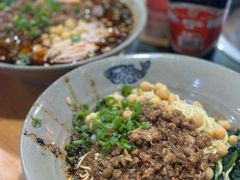 -丁丁猫重庆小面(徐州路店)