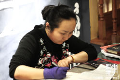 -鬼手纹身小鬼店