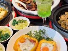 -吕氏焗小鲜•海鲜青岛菜(总店)