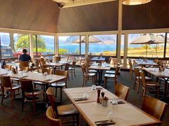 -Lake Hawea Hotel