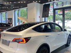 -TESLA 特斯拉(上海太古汇体验店)