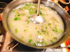 -丁里羊肉小镇(天鹅湖总店)