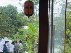 -茅草房·河畔园林火锅