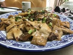 -壹阁胡羊焖饼(特色小吃街店)