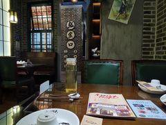 大堂-东口码头·烧鸽子·鱼头泡饼·地方菜(金鹰悦城店)