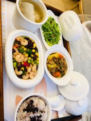 -莉泽月子中心(凯旋江景店)