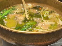 -毛肚向右·川渝毛肚王(经开永旺店)