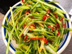 凉拌香菜头-盟重烧烤(东瓜山创始店)