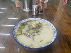 -雪琴面馆富安特色鱼汤面(城中花园店)