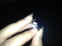 -威德钻石-克拉钻大本营(南京东路店)