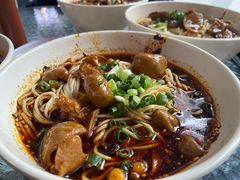 招牌肥肠面-秦云老太婆摊摊面(较场口店)