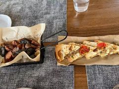 -J's Cafe Lab