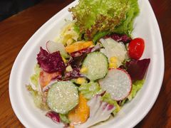沙拉-申德勒加油站西餐厅Schindlers Tankstelle(上海外滩店)
