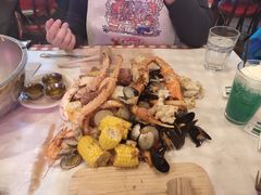 -The Crab Pot Seattle