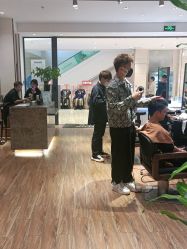 -Mentor Hair Salon