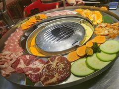 -哈哈碳都·牛肋条无限自助烤肉(台江万达店)