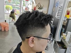 -D.G造型·烫发染发接发