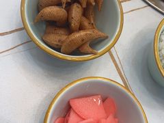 -休记光头香辣蟹干锅(绵竹店)