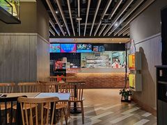 -肯德基(湾畔店)