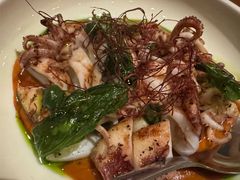 章鱼配墨鱼汁土豆泥-Bistro Les Lilas丁香花小酒馆