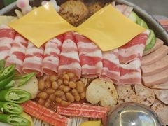 -豚妈妈汤饭·部队锅(南京东路店)