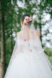 -喜爱高定婚纱摄影