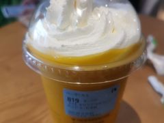 -瑞幸咖啡(写意创意中心店)