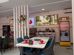 -毛辣果·贵州红酸汤牛肉火锅(西单店)