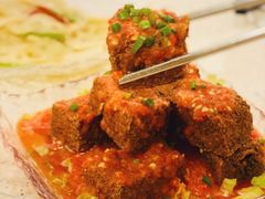 火山豆腐-白仁仔· 活烤海鲜 宵夜(豫园店)