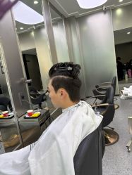 -MOVAN  HAIR莫凡匠人发型屋