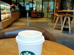 -星巴克臻选(莘庄仲盛店)